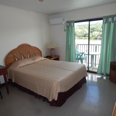 Esa Bay View Hotel Colonia 外观 照片
